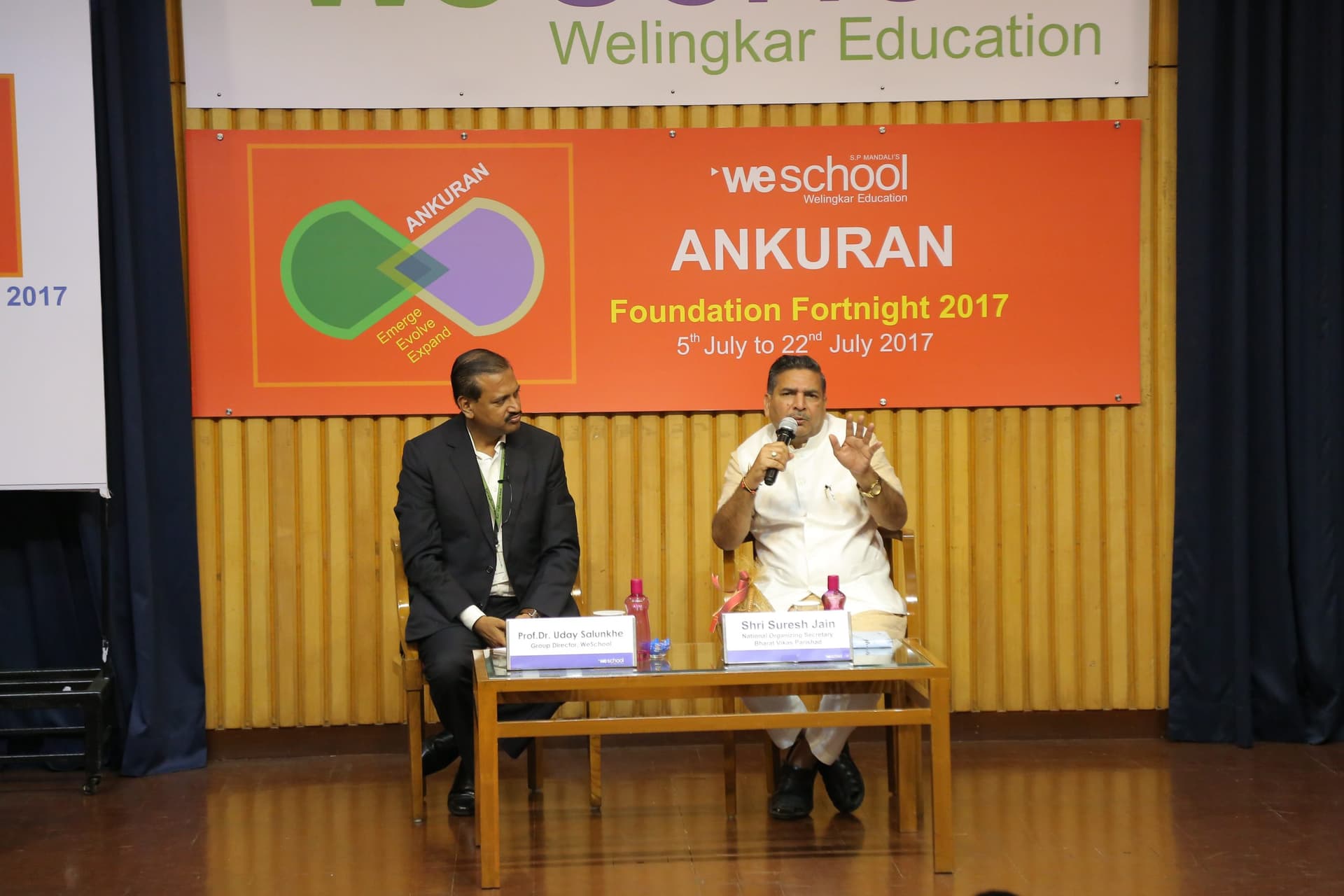 Shri. Suresh Jain National Organising Secretary, Bharat Vikas Parishad interacts with students @ Ankuran