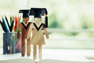 Regular PGDM vs Distance PGDM Course: A Comprehensive Comparison